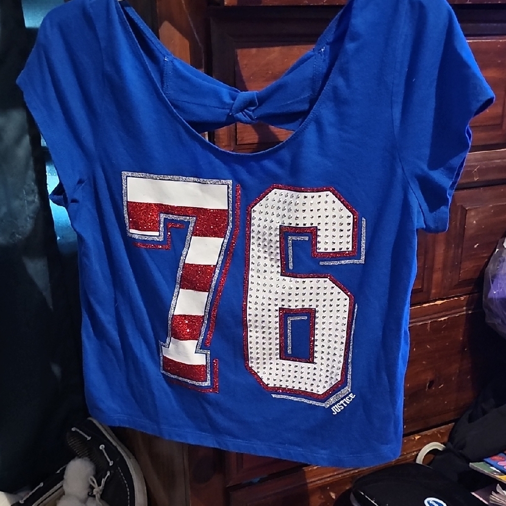 !!.            Juniors size 20 Blue Crop Cut-Out Jersey